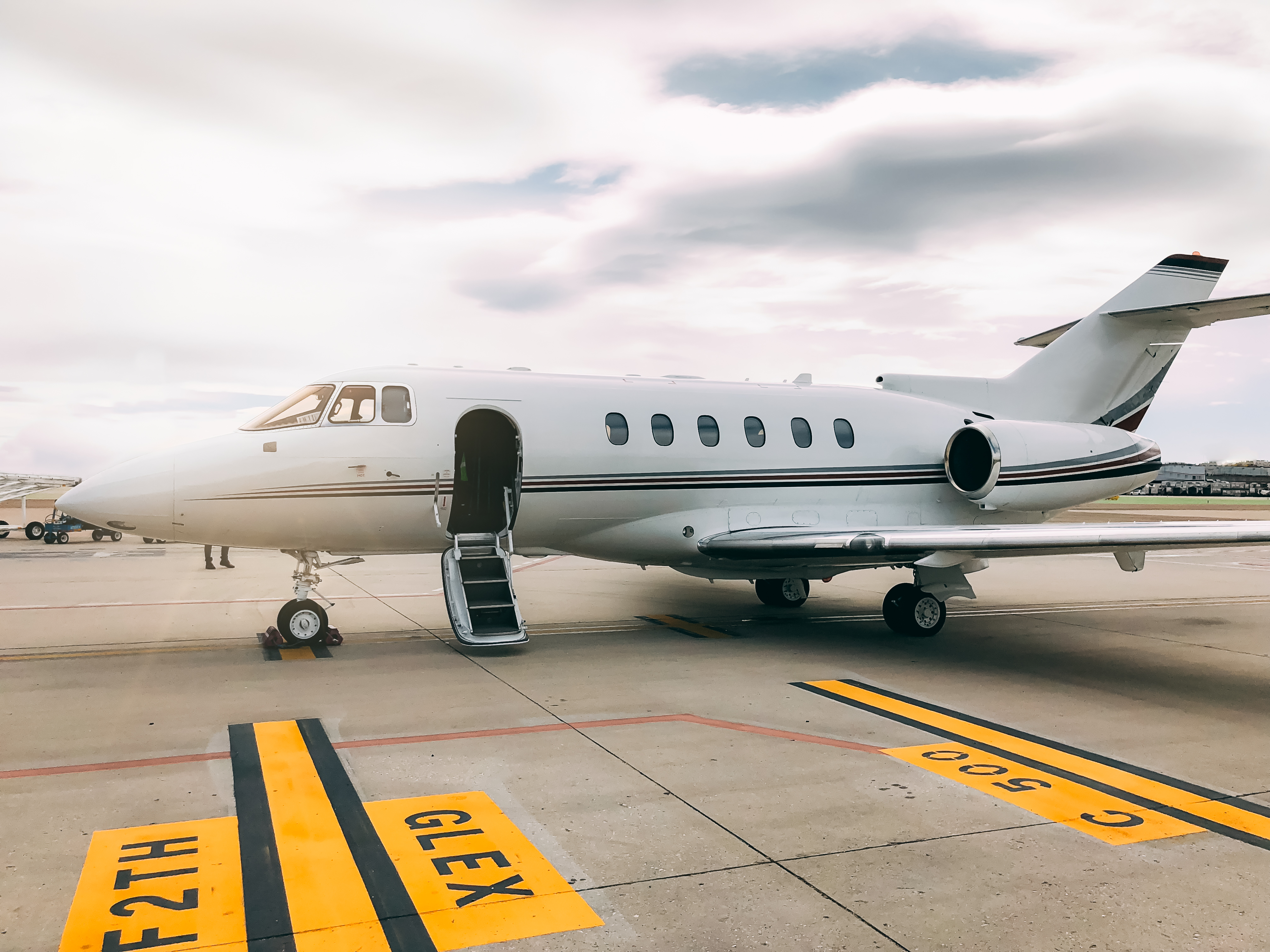 A first-time flyer’s guide to private jets charters